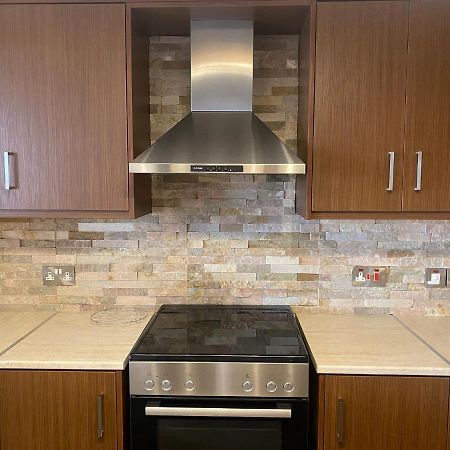 Philip Spacious Apartment ลิมาซอล ภายนอก รูปภาพ