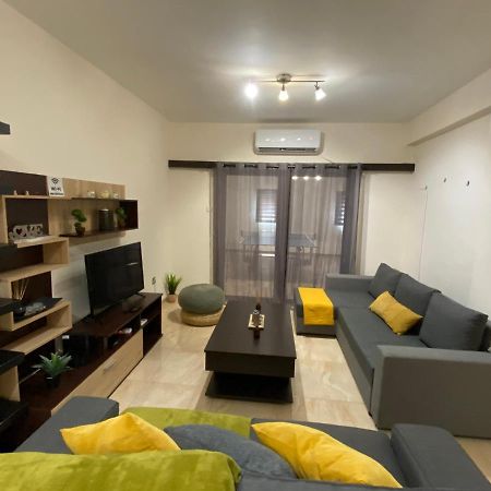 Philip Spacious Apartment ลิมาซอล ภายนอก รูปภาพ