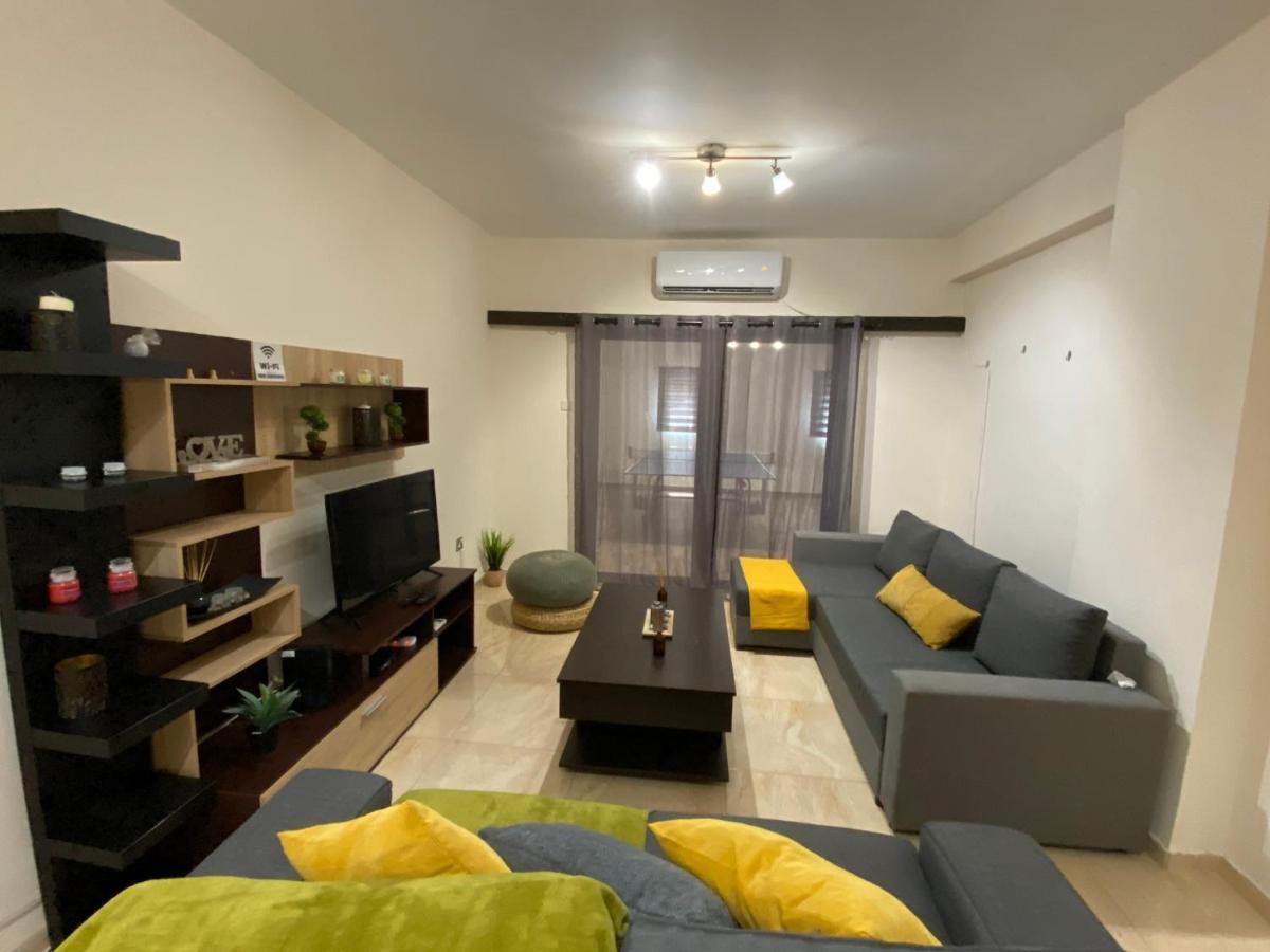 Philip Spacious Apartment ลิมาซอล ภายนอก รูปภาพ