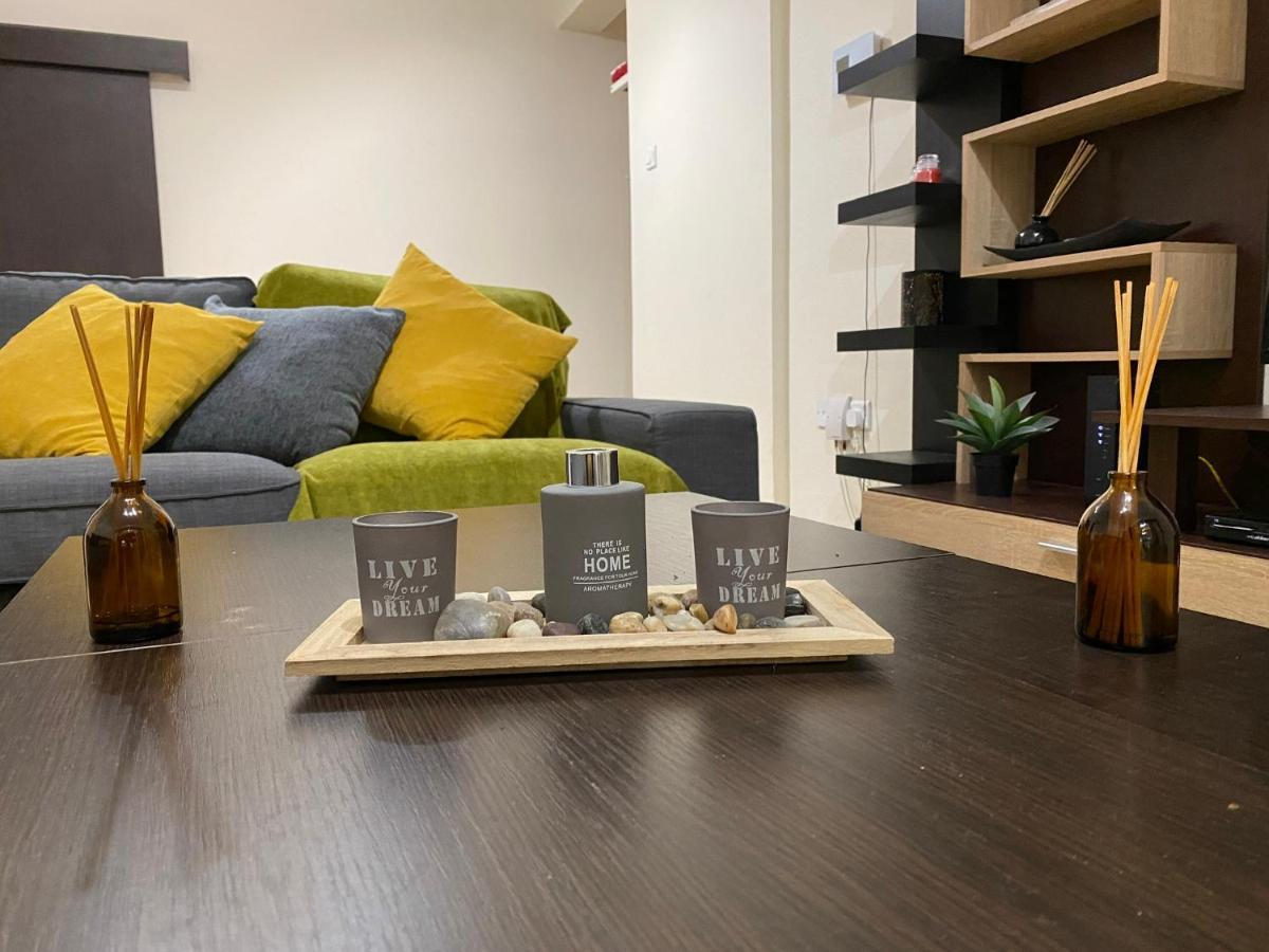 Philip Spacious Apartment ลิมาซอล ภายนอก รูปภาพ